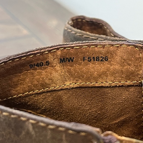 Born Tora Brown Distressed Leather Booties Womens size 9 - Picture 3 of 10